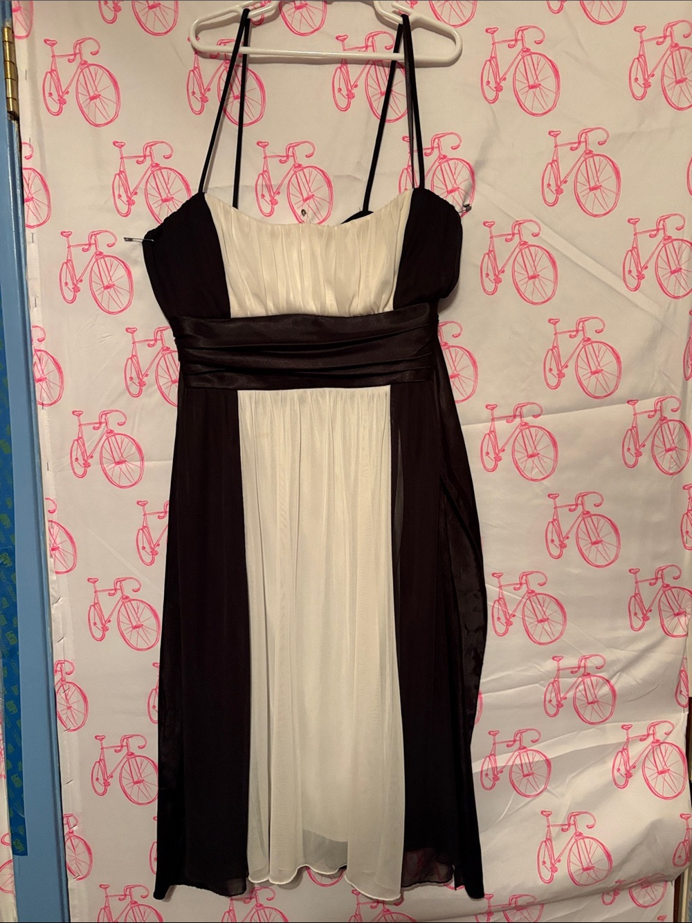 Black and Cream Midi Spaghetti Strap Banquet Dress